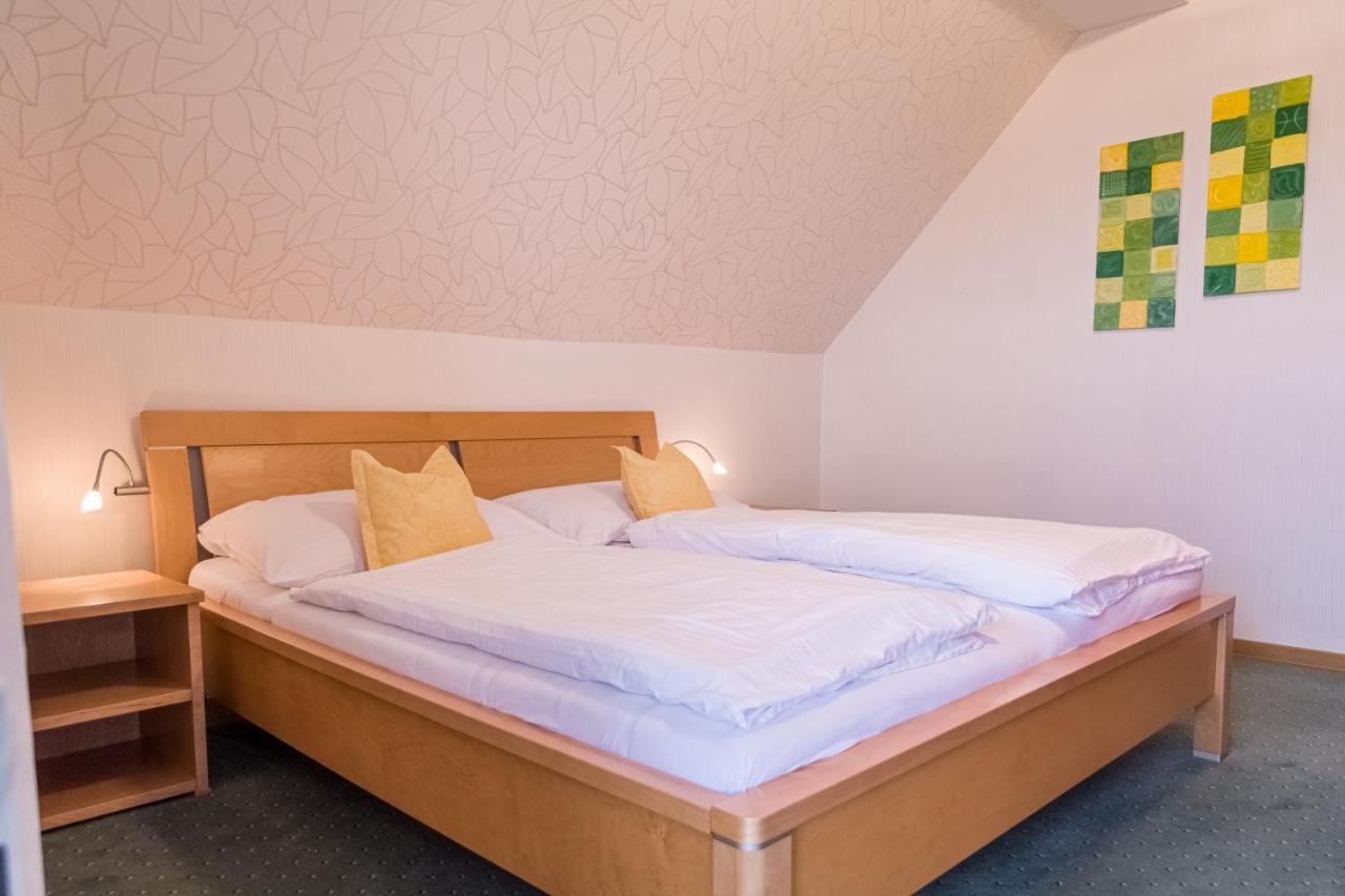 Haus Kranixfeld-Fischl Hotel Morbisch am See Bagian luar foto