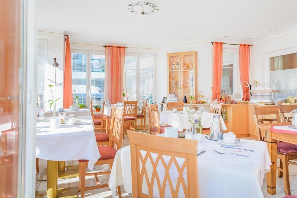 Haus Kranixfeld-Fischl Hotel Morbisch am See Bagian luar foto